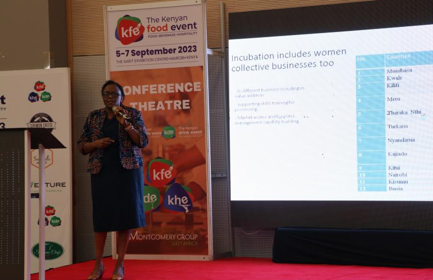 Dr. Mary Mbithi makes presentation at the Kenya Food Event